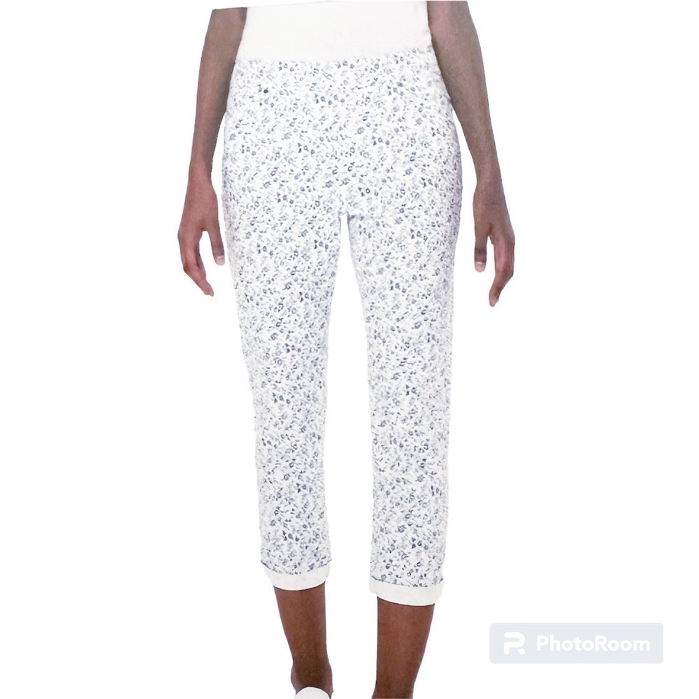 MARIO Serrani Blue Floral Stretch Cuff Capri NWT Size Small